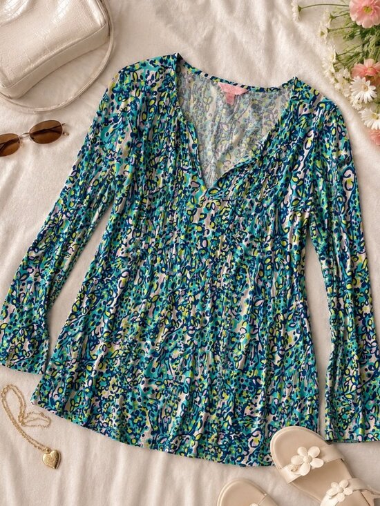 Lilly Pulitzer Tops - Lilly Pulitzer Printed Pima Cotton Top XS Blue Green Pink Coastal Preppy